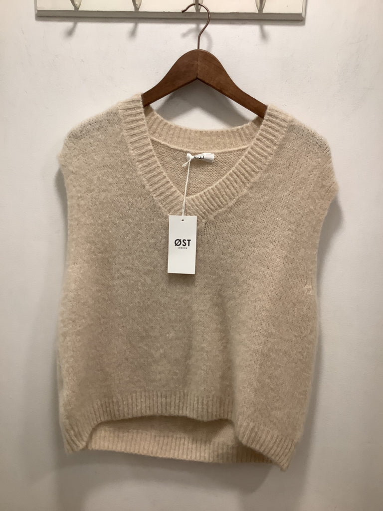 East London Trading Company Ost Tessa V Neck Vest