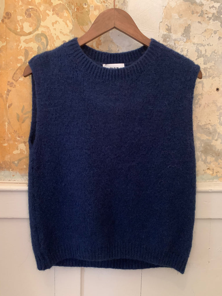 East London Trading Company Ost Katherine Round Neck Vest
