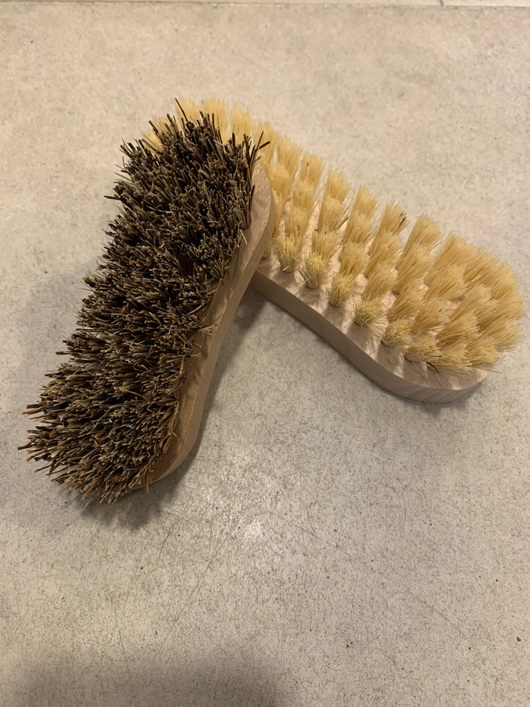 Scrubbing Brush 8-Shape