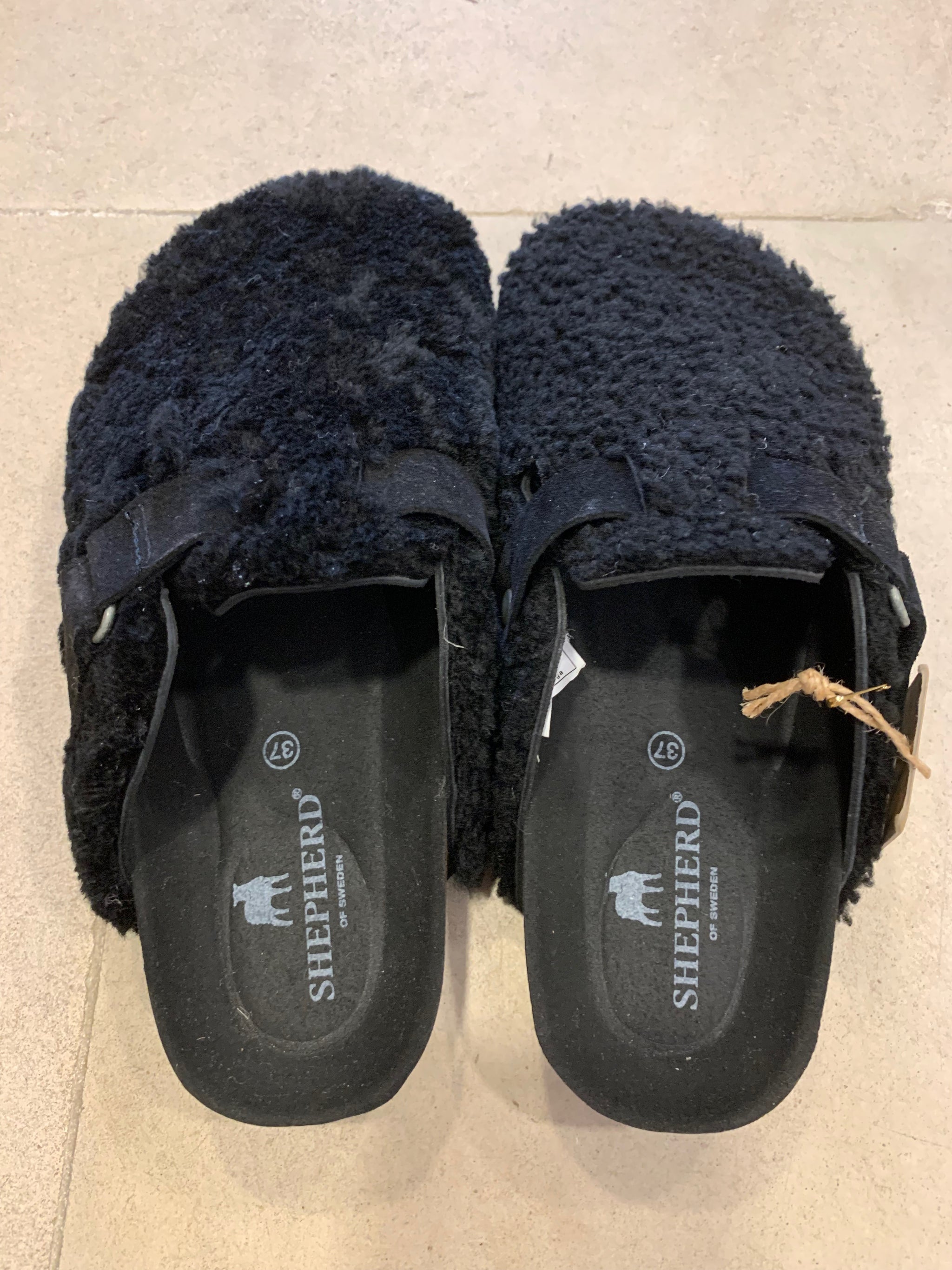 Roma Slippers – Caroline Bloomfield