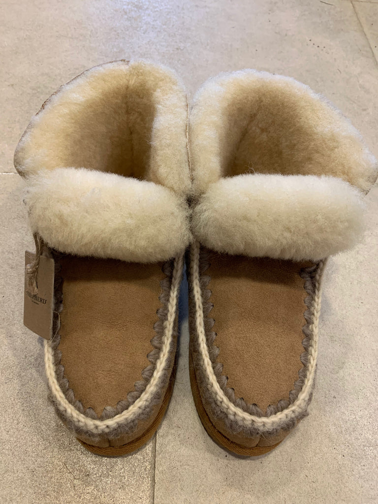 Pia Slippers